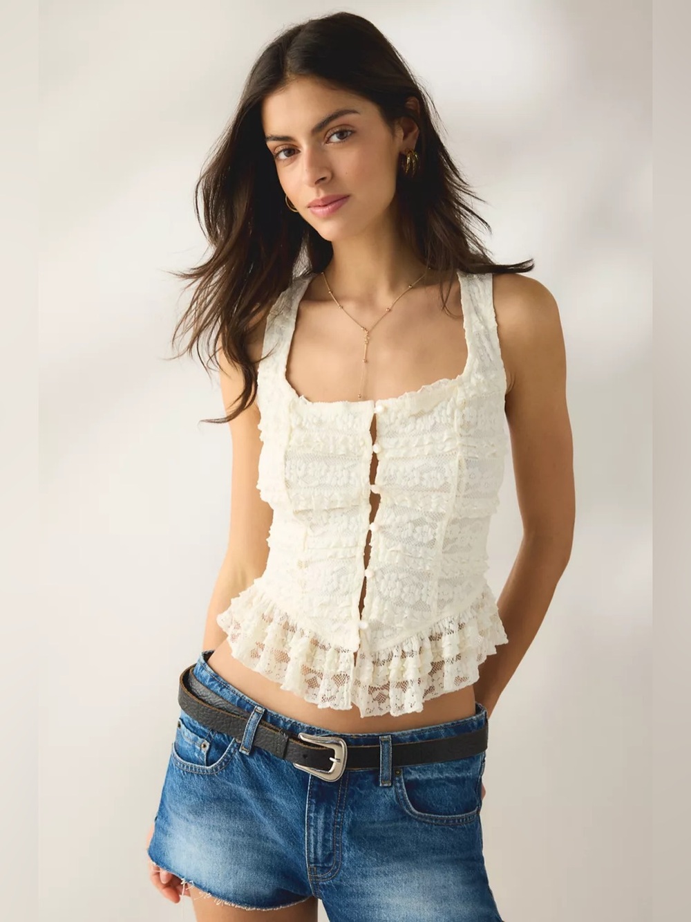 UO Kimchi Blue Amara Ruffle Lace Button-Front Tank Top - Picture 2 of 5